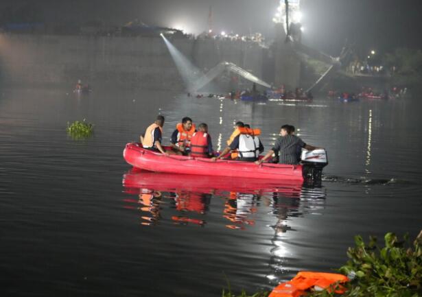 印度塌橋事故據報增至120人死亡